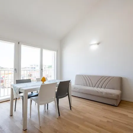 Angelina House - Sea Front Loft