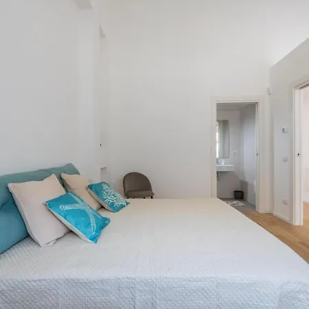 Angelina House - Sea Front Loft