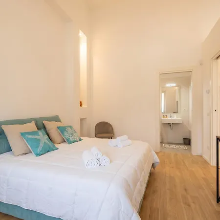 Angelina House - Sea Front Loft Lägenhet Bari
