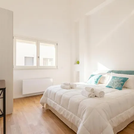 Angelina House - Sea Front Loft Apartament *