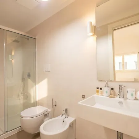 Angelina House - Sea Front Loft Apartament Bari